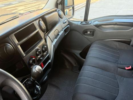IVECO Daily 35S14 DIESEL CHASSI CABINE TURBO INTERCOOLER, Foto 13