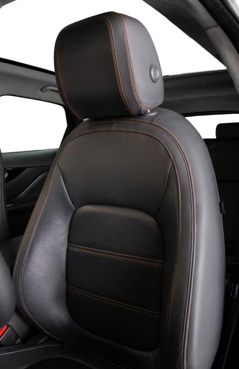 JAGUAR F-Pace 2.0 16V 4P AWD INGENIUM PRESTIGE TURBO AUTOMTICO, Foto 7