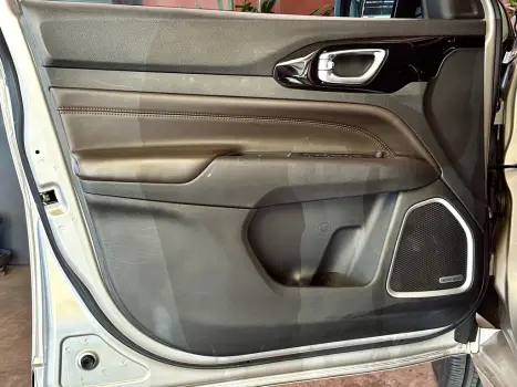 JEEP Commander 1.3 16V 4P FLEX T270 OVERLAND TURBO AUTOMTICO, Foto 2