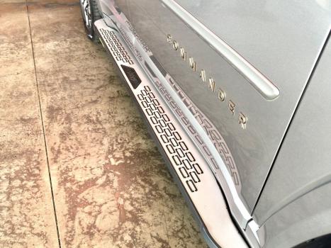 JEEP Commander 2.0 16V 4P TD380 OVERLAND TURBO DIESEL AUTOMTICO, Foto 8