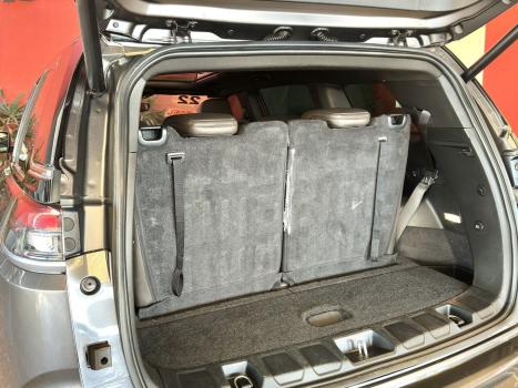JEEP Commander 2.0 16V 4P TD380 OVERLAND TURBO DIESEL AUTOMTICO, Foto 10