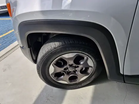 JEEP Renegade 1.8 16V 4P FLEX, Foto 9