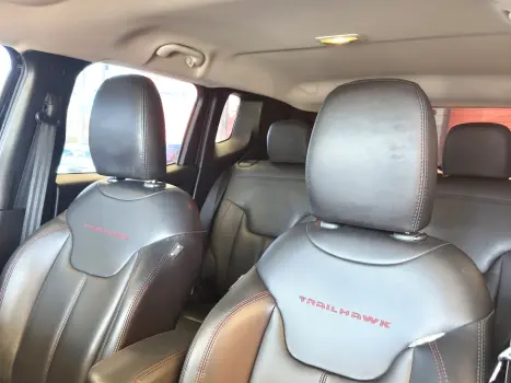 JEEP Renegade 2.0 16V 4P TURBO DIESEL TRAILHAWK 4X4 AUTOMTICO, Foto 17