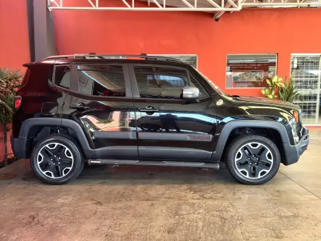 JEEP Renegade 2.0 16V 4P TURBO DIESEL TRAILHAWK 4X4 AUTOMTICO, Foto 23