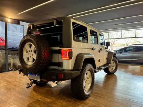 JEEP Wrangler 3.8 V6 4P UNLIMITED SAHARA 4X4 AUTOMTICO, Foto 15