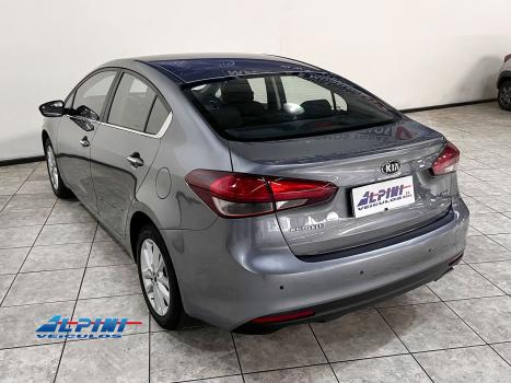 KIA Cerato Coup , Foto 4