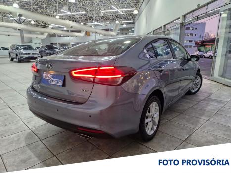 KIA Cerato Sedan , Foto 2
