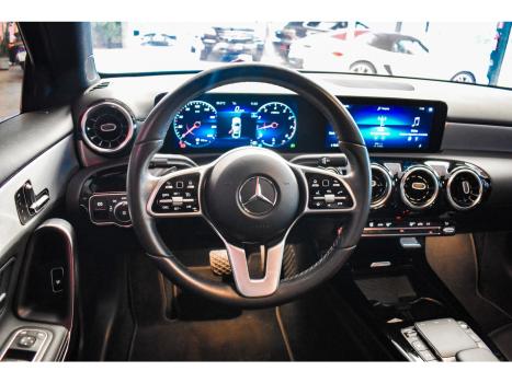 MERCEDES-BENZ A 200 Sedan , Foto 7
