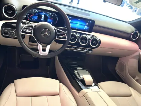 MERCEDES-BENZ A 250 2.0 16V 4P CGI 7G-DCT AUTOMTICO, Foto 18