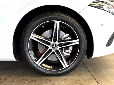 MERCEDES-BENZ A 250 , Foto 16