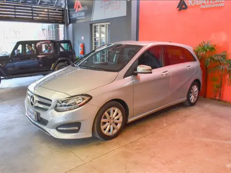 MERCEDES-BENZ B 200 , Foto 4