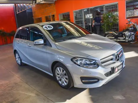 MERCEDES-BENZ B 200 , Foto 7