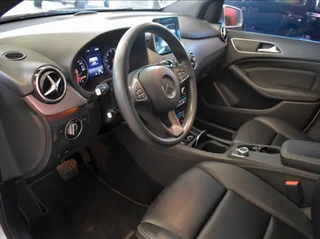 MERCEDES-BENZ B 200 , Foto 13