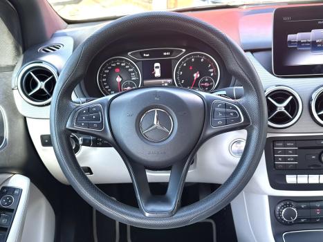 MERCEDES-BENZ B 200 , Foto 16
