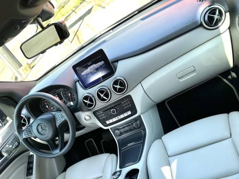 MERCEDES-BENZ B 200 , Foto 20