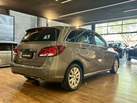 MERCEDES-BENZ B 200 1.6 4P SPORT TURBO FLEX AUTOMTICO, Foto 5