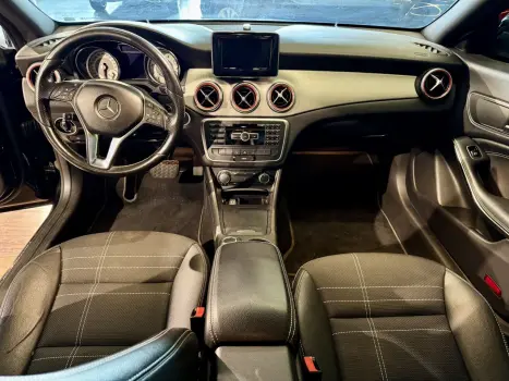 MERCEDES-BENZ CLA 200 1.6 4P FIRST EDITION TURBO AUTOMATIZADO, Foto 15