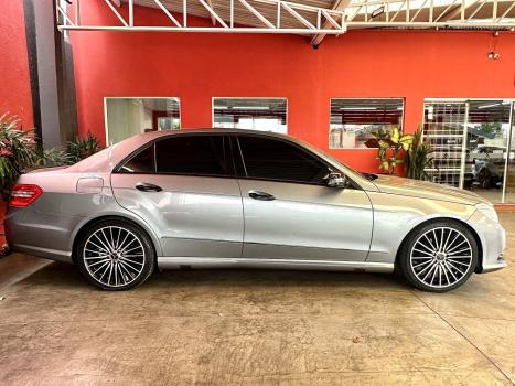 MERCEDES-BENZ E 250 1.8 16V 4P CGI AVANTGARDE AUTOMTICO, Foto 24