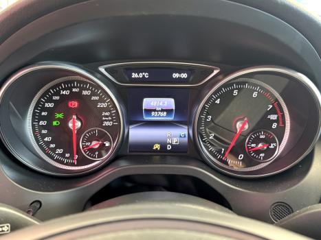 MERCEDES-BENZ GLA 200 , Foto 17