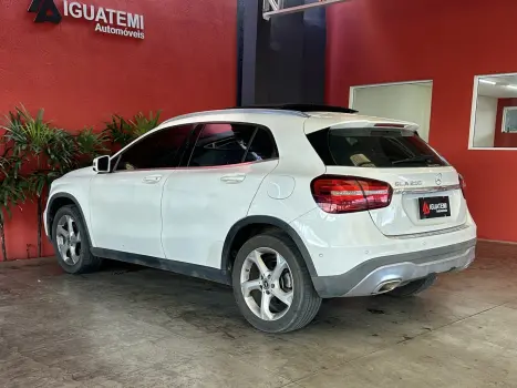 MERCEDES-BENZ GLA 200 , Foto 5