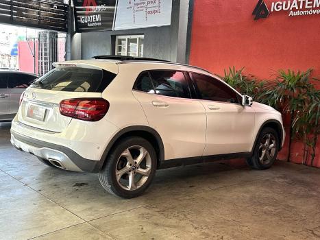 MERCEDES-BENZ GLA 200 , Foto 13