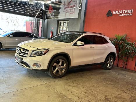 MERCEDES-BENZ GLA 200 , Foto 14