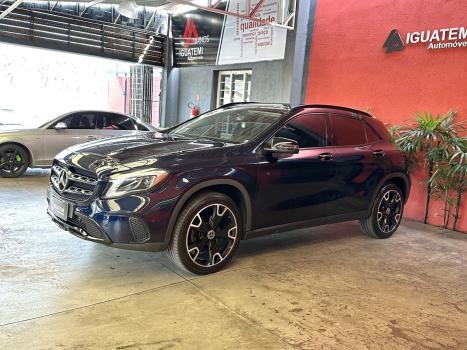 MERCEDES-BENZ GLA 200 , Foto 3