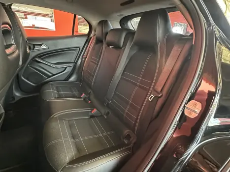 MERCEDES-BENZ GLA 200 1.6 16V 4P CGI ADVANCE TURBO AUTOMTICO, Foto 11