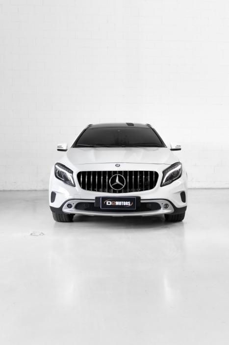 MERCEDES-BENZ GLA 200 1.6 16V 4P FLEX CGI ENDURO TURBO AUTOMTICO, Foto 2