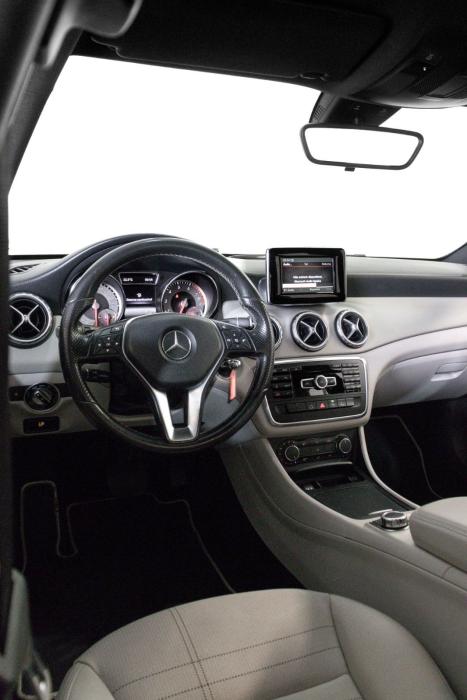 MERCEDES-BENZ GLA 200 1.6 16V 4P CGI ADVANCE TURBO AUTOMTICO, Foto 8