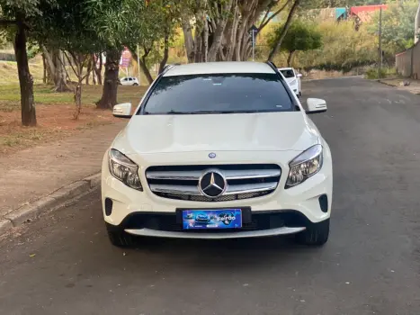 MERCEDES-BENZ GLA 200 1.6 16V 4P CGI STYLE TURBO AUTOMTICO, Foto 2