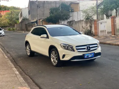 MERCEDES-BENZ GLA 200 1.6 16V 4P CGI STYLE TURBO AUTOMTICO, Foto 3