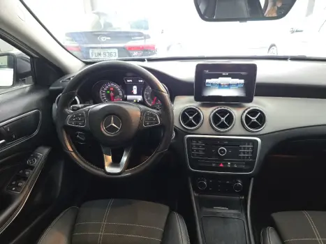 MERCEDES-BENZ GLA 200 1.6 16V 4P FLEX CGI ADVANCE TURBO AUTOMTICO, Foto 10