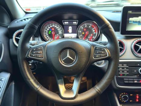 MERCEDES-BENZ GLA 200 1.6 16V 4P CGI ADVANCE TURBO AUTOMTICO, Foto 17