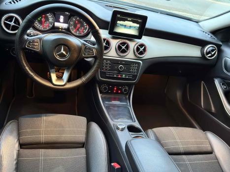 MERCEDES-BENZ GLA 200 1.6 16V 4P CGI ADVANCE TURBO AUTOMTICO, Foto 18