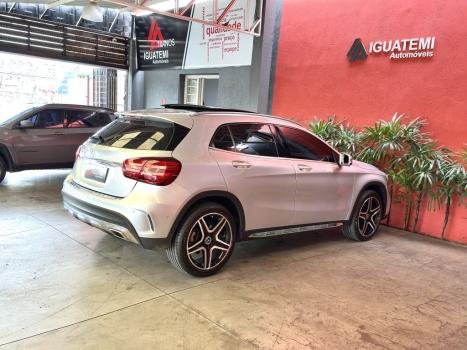 MERCEDES-BENZ GLA 250 , Foto 2