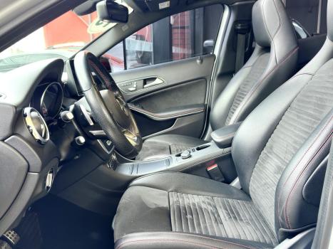 MERCEDES-BENZ GLA 250 , Foto 8