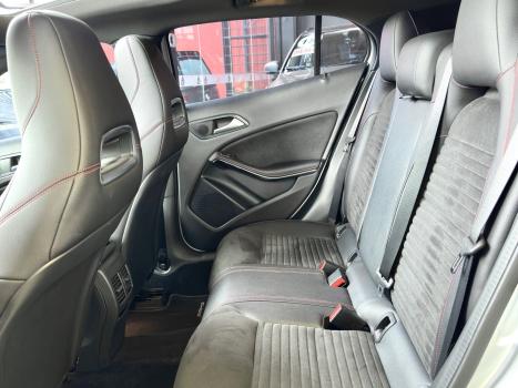 MERCEDES-BENZ GLA 250 , Foto 9