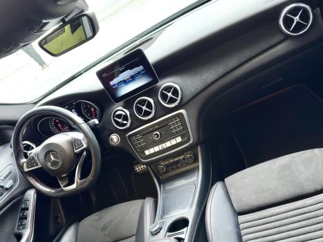 MERCEDES-BENZ GLA 250 , Foto 18