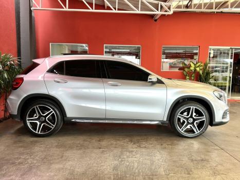 MERCEDES-BENZ GLA 250 , Foto 24