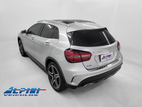 MERCEDES-BENZ GLA 250 , Foto 4