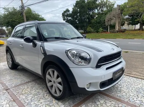 MINI Countryman 1.6 16V S TURBO, Foto 6