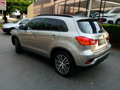 MITSUBISHI ASX 2.0 16V 4P FLEX HPE AWD AUTOMTICO CVT, Foto 5