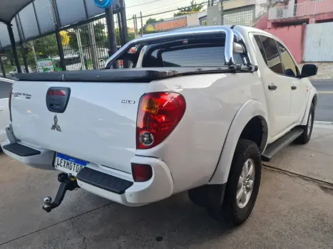 MITSUBISHI L 200 Triton 2.4 16V FLEX HLS CABINE DUPLA, Foto 8