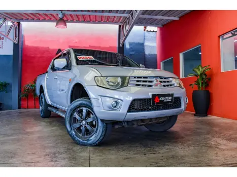 MITSUBISHI L 200 Triton , Foto 1