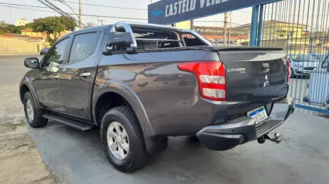 MITSUBISHI L 200 Triton 2.4 16V SPORT GLS CABINE DUPLA TURBO DIESEL AUTOMTICO, Foto 2