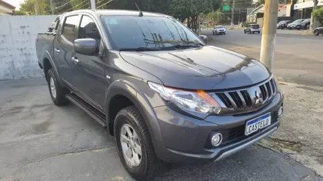 MITSUBISHI L 200 Triton 2.4 16V SPORT GLS CABINE DUPLA TURBO DIESEL AUTOMTICO, Foto 4