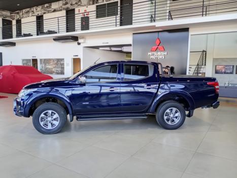 MITSUBISHI L 200 Triton 2.4 16V SPORT HPE 4X4 CABINE DUPLA TURBO DIESEL AUTOMTICO, Foto 2