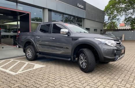 MITSUBISHI L 200 Triton 2.4 16V OUTDOOR HPE-S 4X4 CABINE DUPLA TURBO DIESEL AUTOMTICO, Foto 4