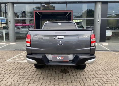 MITSUBISHI L 200 Triton 2.4 16V OUTDOOR HPE-S 4X4 CABINE DUPLA TURBO DIESEL AUTOMTICO, Foto 5